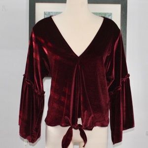 Lavender Fields Wine Velvet Bell Sleeve Top Size S